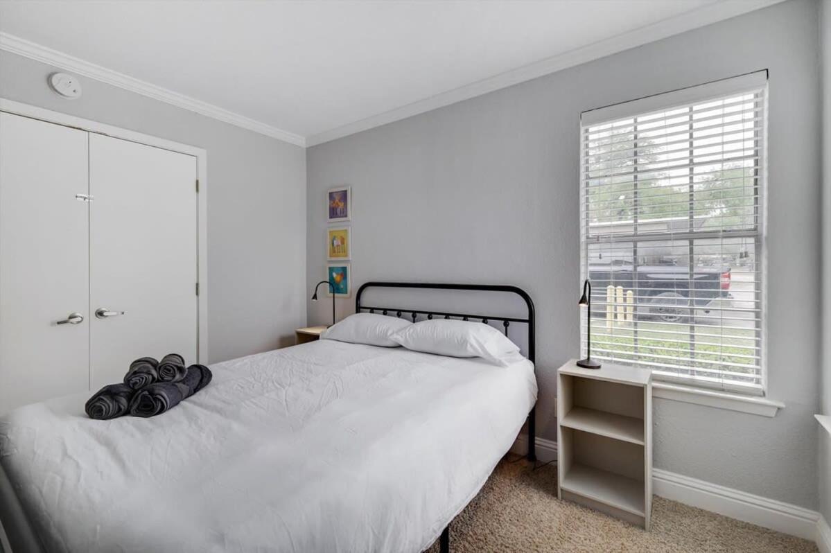 Heart Of - Cozy 2bed Pool