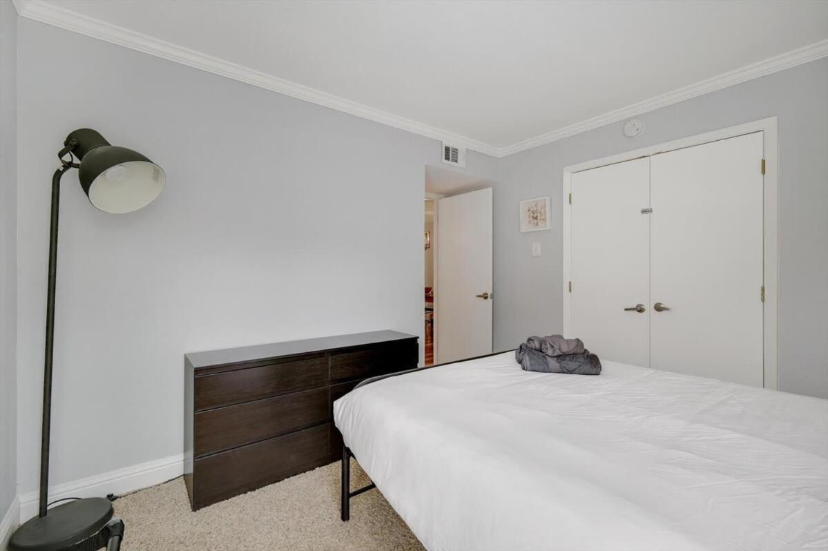 Apartment Heart Of - Cozy 2bed Pool Dallas